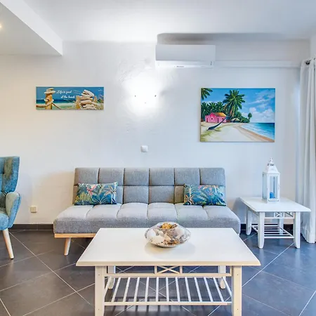 Seaside Retreat With Pool, Ac, And Fast Wi-fi * Albufeira
