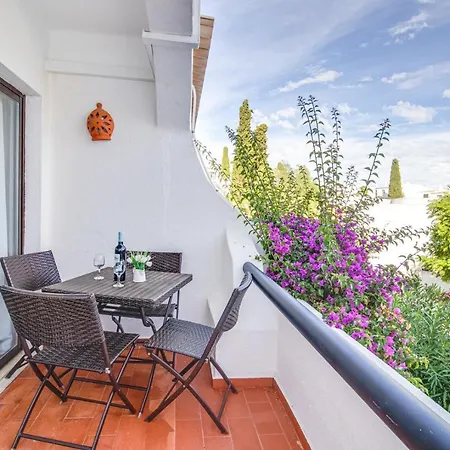 Seaside Retreat With Pool, Ac, And Fast Wi-fi Apartment Albufeira