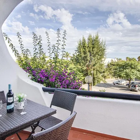 Appartamento Seaside Retreat With Pool, Ac, And Fast Wi-fi