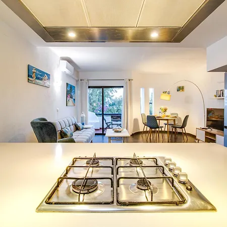 Seaside Retreat With Pool, Ac, And Fast Wi-fi *